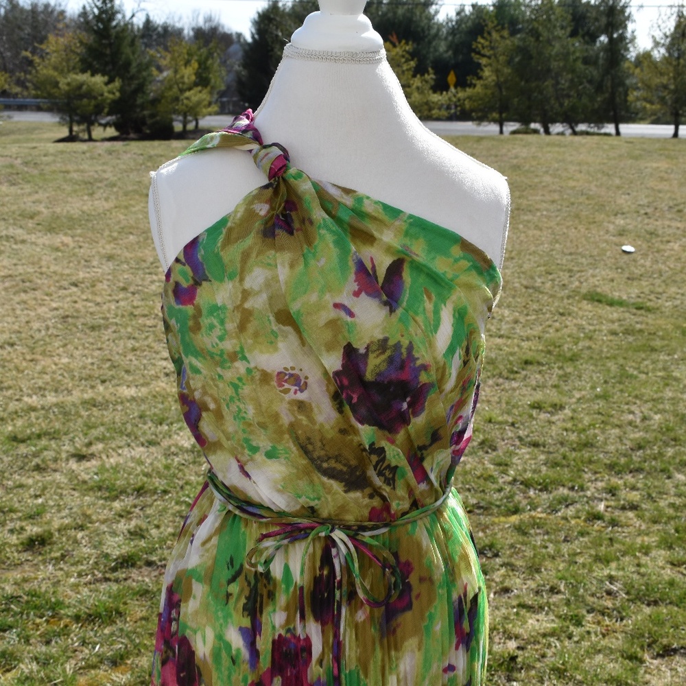EUC Maggy London Maxi Dress